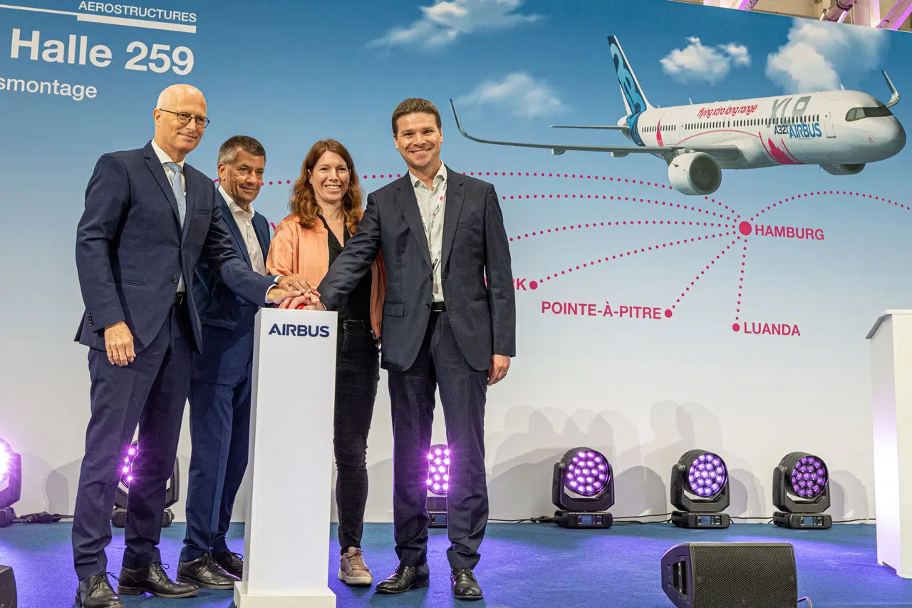 Airbus inaugure un nouveau hangar d'installation d'équipement pour l'A321XLR à Hambourg Airbus inaugure un nouveau hangar d'installation d'équipement pour l'A321XLR à Hambourg