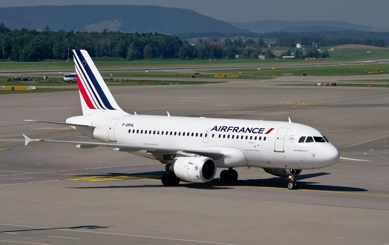 Air France fête ses 90 ans en 2023 : Un voyage à travers le temps Air France fête ses 90 ans en 2023 : Un voyage à travers le temps