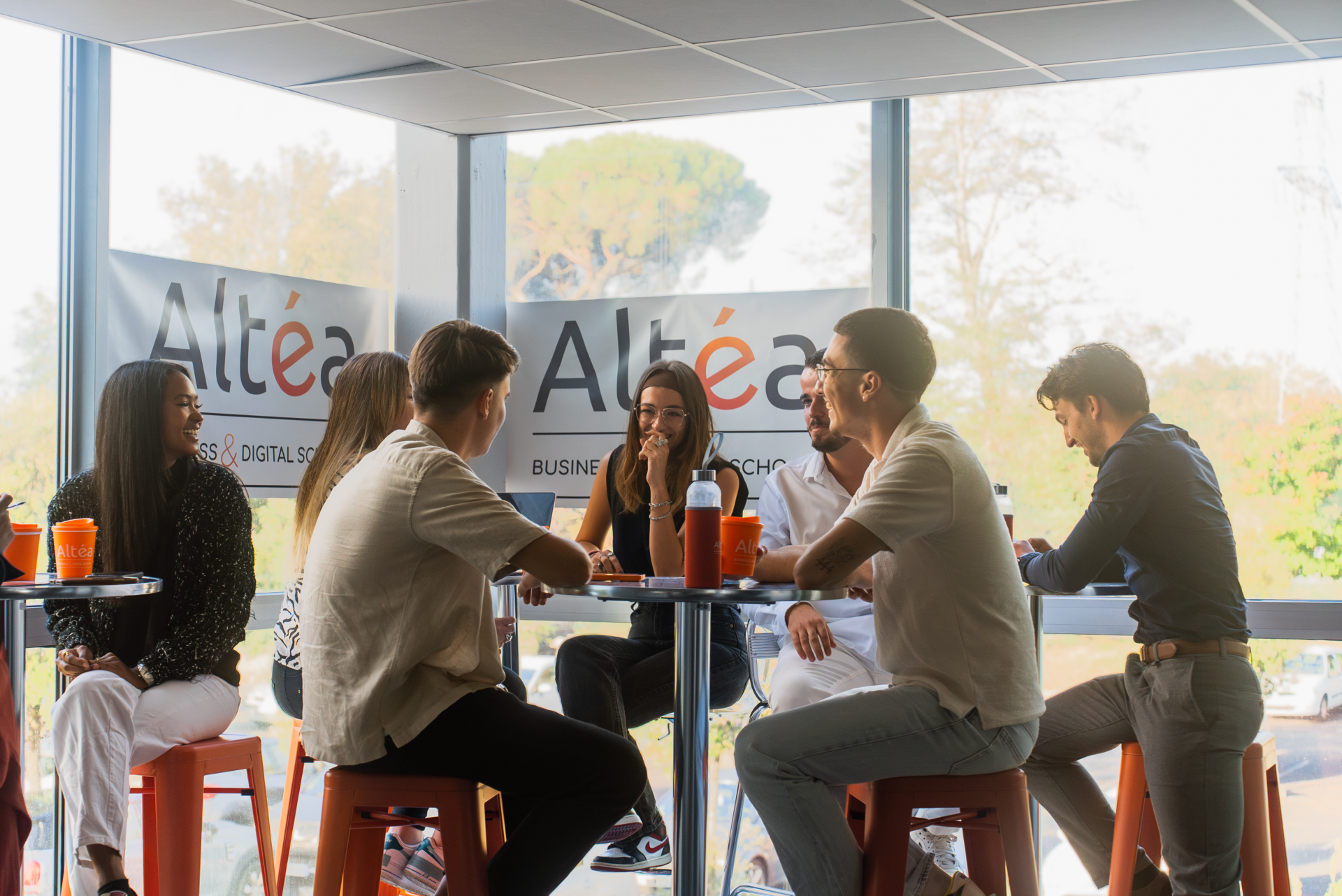 Altéa, école de commerce Une école proche de ses alternants