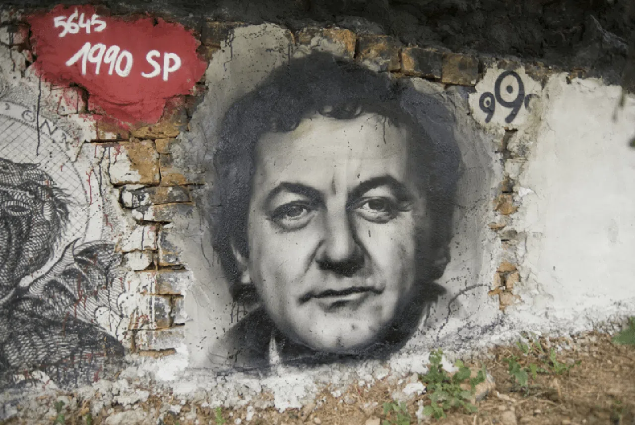 C'est arrivé un 30 octobre : Coluche se présente aux élections présidentielles en 1980 C'est arrivé un 30 octobre : Coluche se présente aux élections présidentielles en 1980