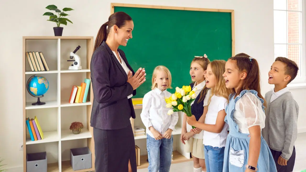 Journée mondiale des enseignantes et des enseignants : le 5 octobre 2023 Journée mondiale des enseignantes et des enseignants : le 5 octobre 2023