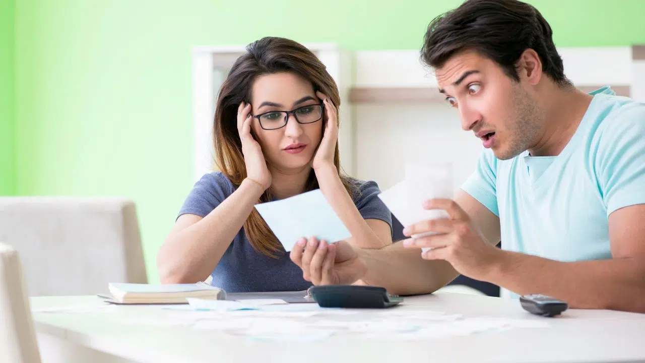 Projet de loi de finances 2024 : Entre promesses écologiques et inquiétudes sur l'habitat neuf Projet de loi de finances 2024 : Entre promesses écologiques et inquiétudes sur l'habitat neuf