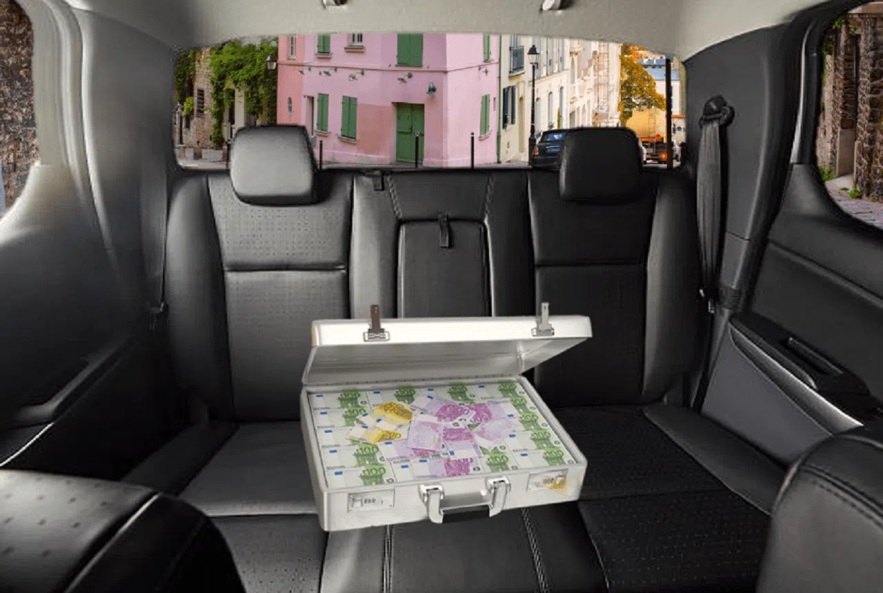 JO 2024 : Comment le chef de la délégation mongole a-t-il pu se faire voler pour 600 000 € en plein Saint-Denis ? JO 2024 : Comment le chef de la délégation mongole a-t-il pu se faire voler pour 600 000 € en plein Saint-Denis ?