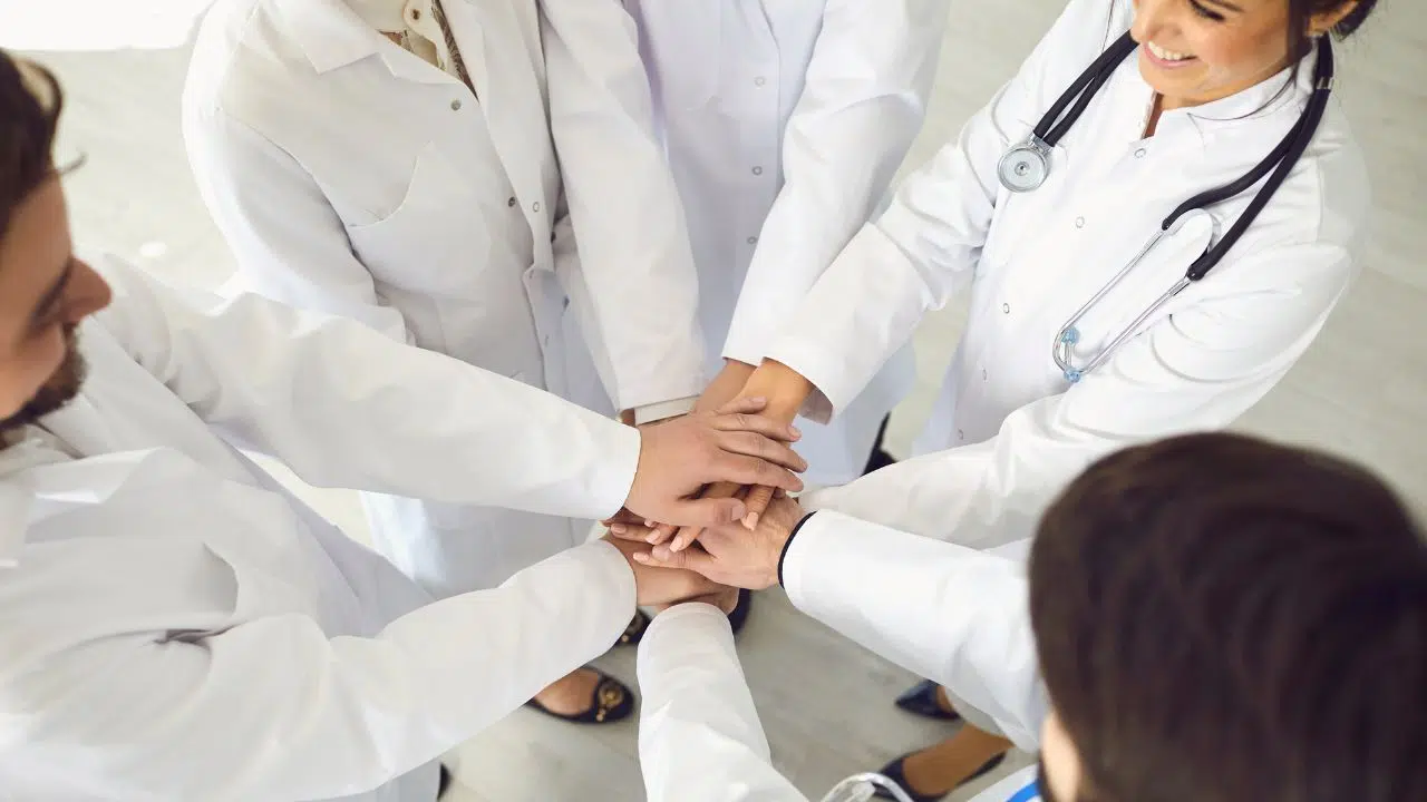 Présentation de la feuille de route de l'agence de l'innovation en santé 2023-2025 Présentation de la feuille de route de l'agence de l'innovation en santé 2023-2025