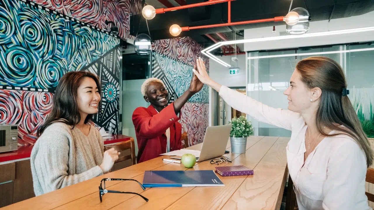 Innovation locale et cohésion territoriale : Zoom sur les 82 nouveaux tiers-lieux Français Innovation locale et cohésion territoriale : Zoom sur les 82 nouveaux tiers-lieux Français