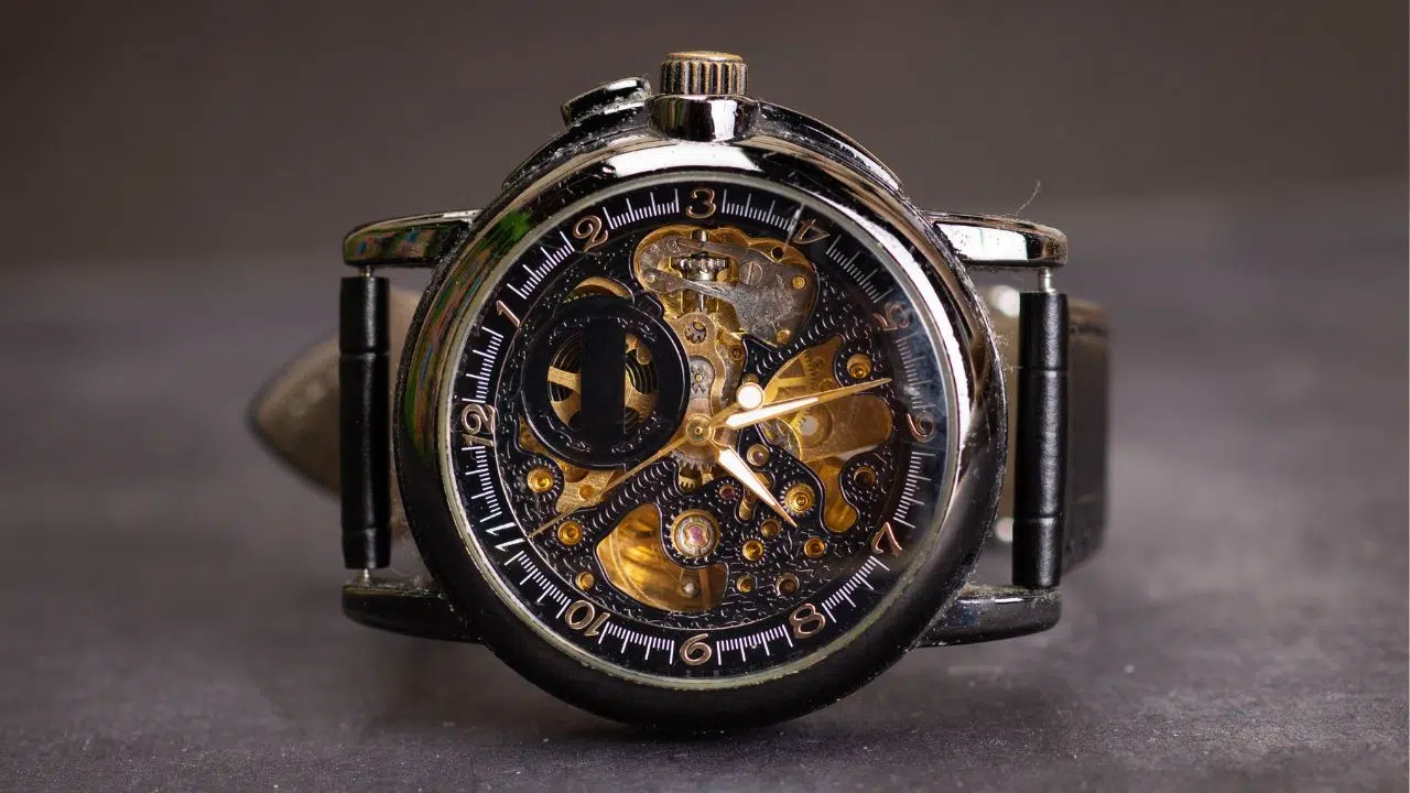 Les mystères de l'horlogerie Montres mécaniques vs automatiques Les mystères de l'horlogerie Montres mécaniques vs automatiques