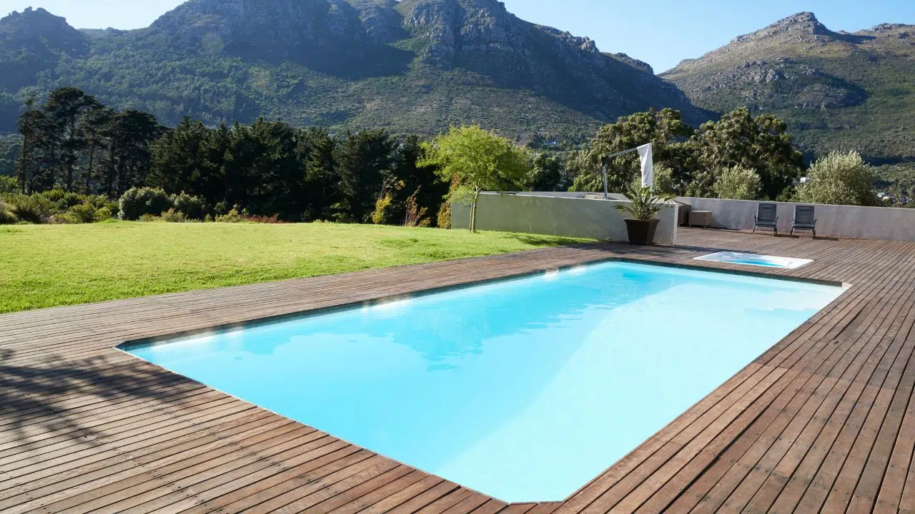 Atlantic Piscine : Un pas de géant pour la piscine coque écologique avec le filtre à éléments Atlantic Piscine : Un pas de géant pour la piscine coque écologique avec le filtre à éléments