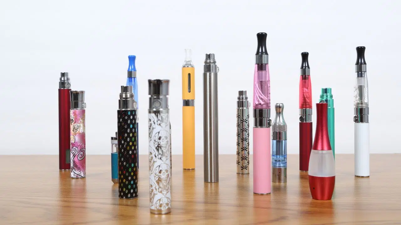 Une interdiction des cigarettes électronique et des puffs en 2024 Une interdiction des cigarettes électronique et des puffs en 2024