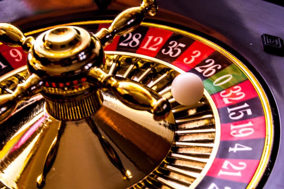 Naissance d'un géant mondial des jeux d'argent et de hasard en France Naissance d'un géant mondial des jeux d'argent et de hasard en France