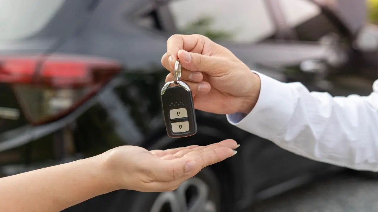 Nouveau programme gouvernemental Location longue durée de voitures électriques à 100 Euros Nouveau programme gouvernemental Location longue durée de voitures électriques à 100 Euros
