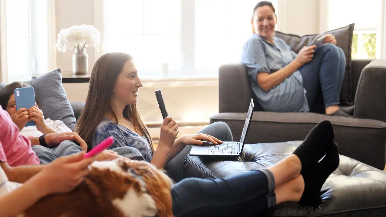 Révolution numérique Comment Internet a redéfini notre façon de s'informer Révolution numérique Comment Internet a redéfini notre façon de s'informer