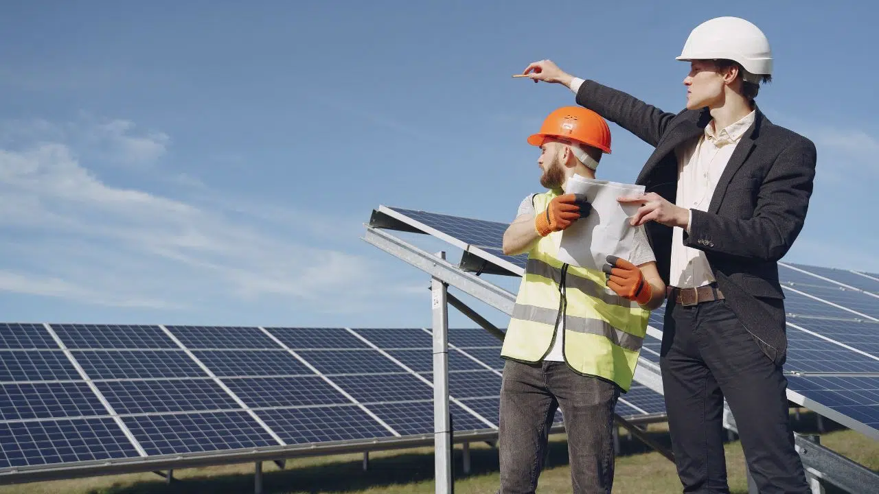 Crédit Agricole s'engage dans le renouvelable avec JP Energie Environnement Crédit Agricole s'engage dans le renouvelable avec JP Energie Environnement