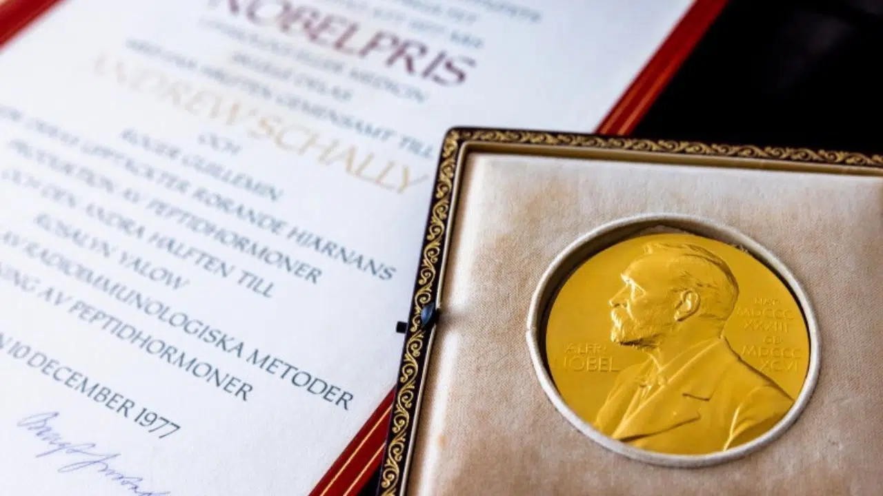 Le geste émouvant d'un prix Nobel bouleverse l'Université de Tulane Le geste émouvant d'un prix Nobel bouleverse l'Université de Tulane