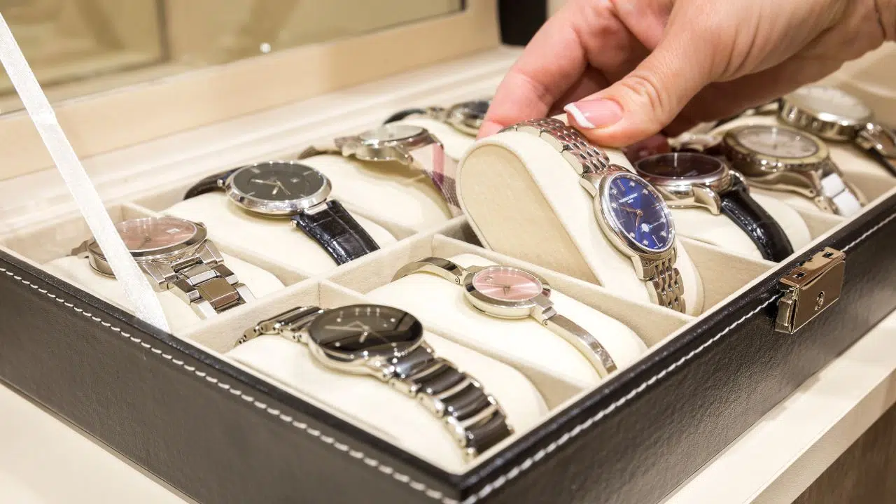 Les montres de luxe face à la baisse du marché secondaire valeur refuge en péril Les montres de luxe face à la baisse du marché secondaire valeur refuge en péril
