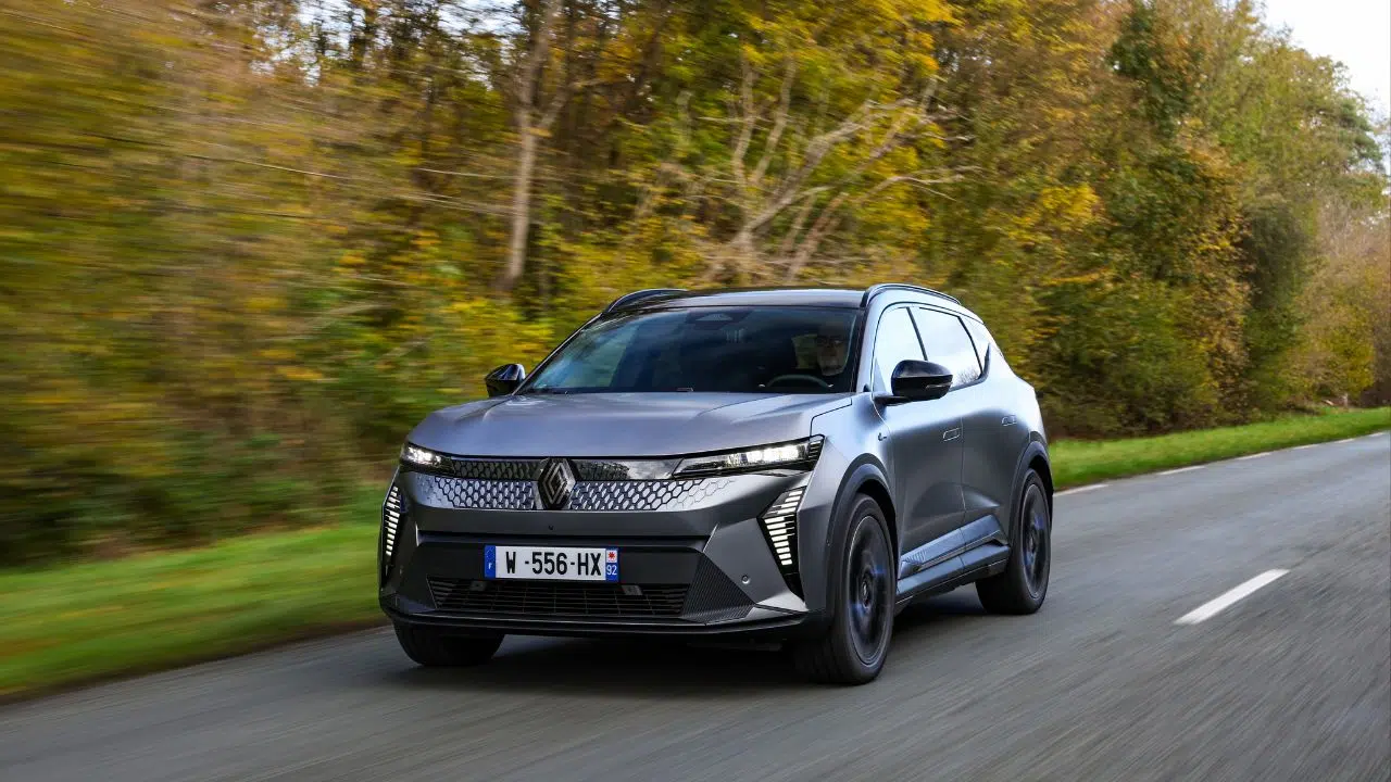 Scenic E-Tech Electric La révolution de Renault couronnée voiture de l'Année 2024 Scenic E-Tech Electric La révolution de Renault couronnée voiture de l'Année 2024