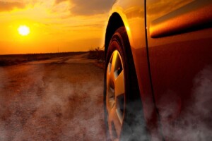 https://media24.fr/2024/03/18/cette-invention-majeure-va-t-elle-remettre-les-moteurs-thermiques-a-la-mode/