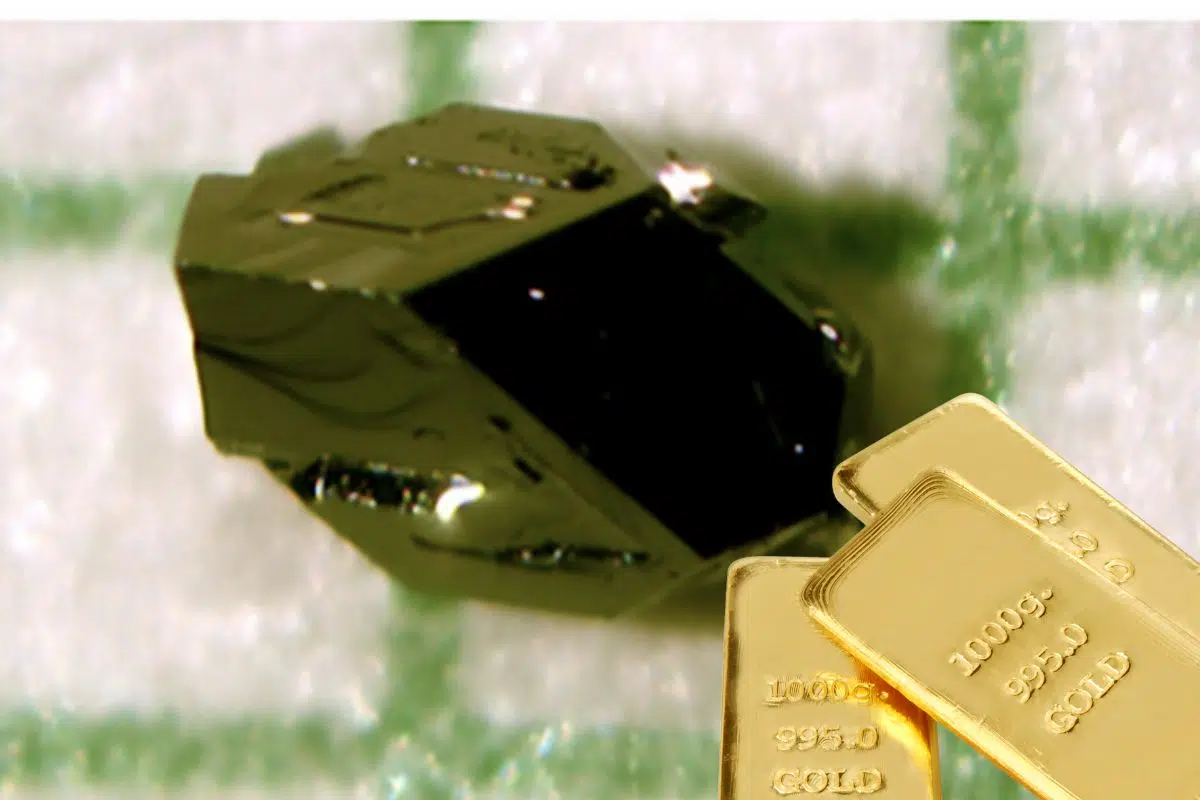 Ce métal superconducteur qu'on trouve à l'état naturel va bientôt valoir plus cher que l'or ou le platine Ce métal superconducteur qu'on trouve à l'état naturel va bientôt valoir plus cher que l'or ou le platine