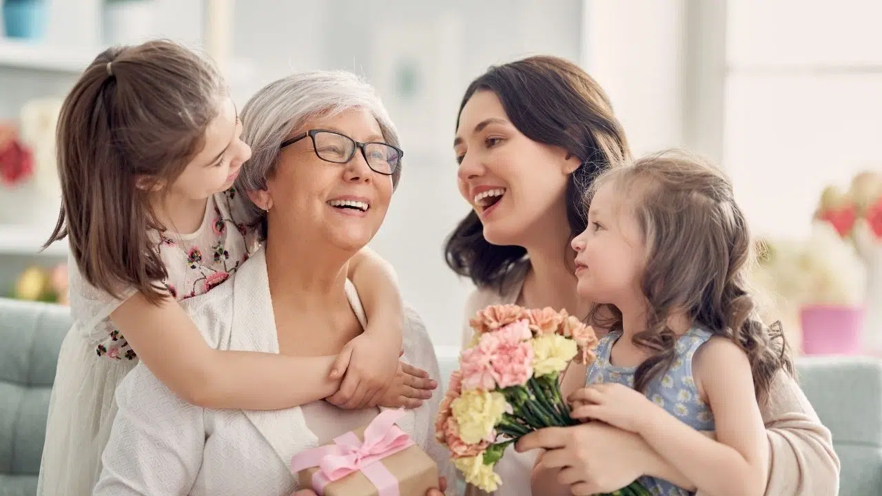 ShowHeroes et la Fondation des Femmes un partenariat pour une Fête des Mères solidaire ShowHeroes et la Fondation des Femmes un partenariat pour une Fête des Mères solidaire