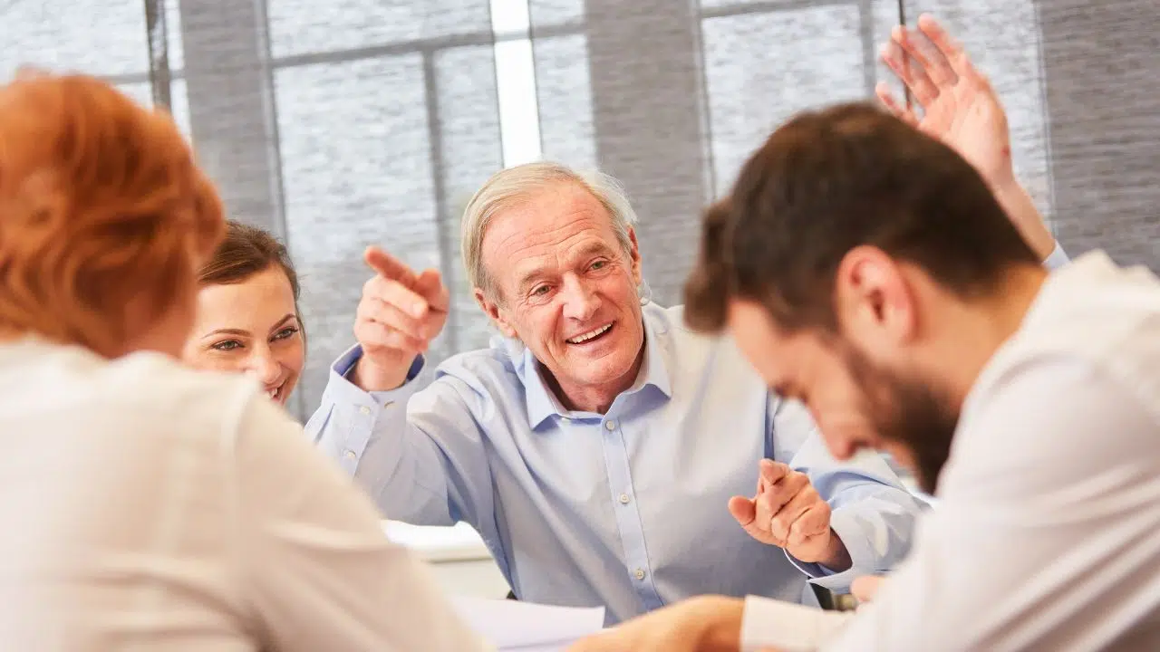 30% des jeunes refusent plus de seniors dans leur entreprise Découvrez les raisons choquantes 30% des jeunes refusent plus de seniors dans leur entreprise Découvrez les raisons choquantes