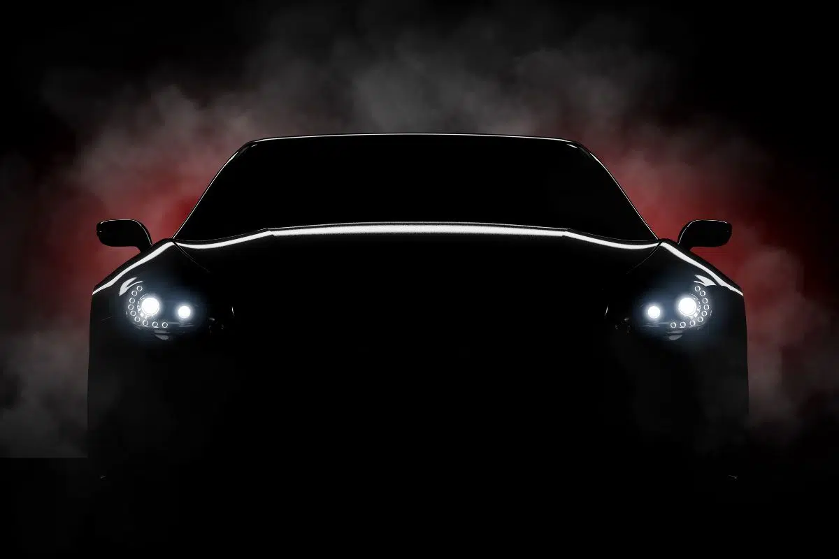 Top ! Je suis la voiture la plus chère du monde à 23 millions d'euros, d'une prestigieuse marque anglaise, j'appartiens à Jay-z, je suis ?