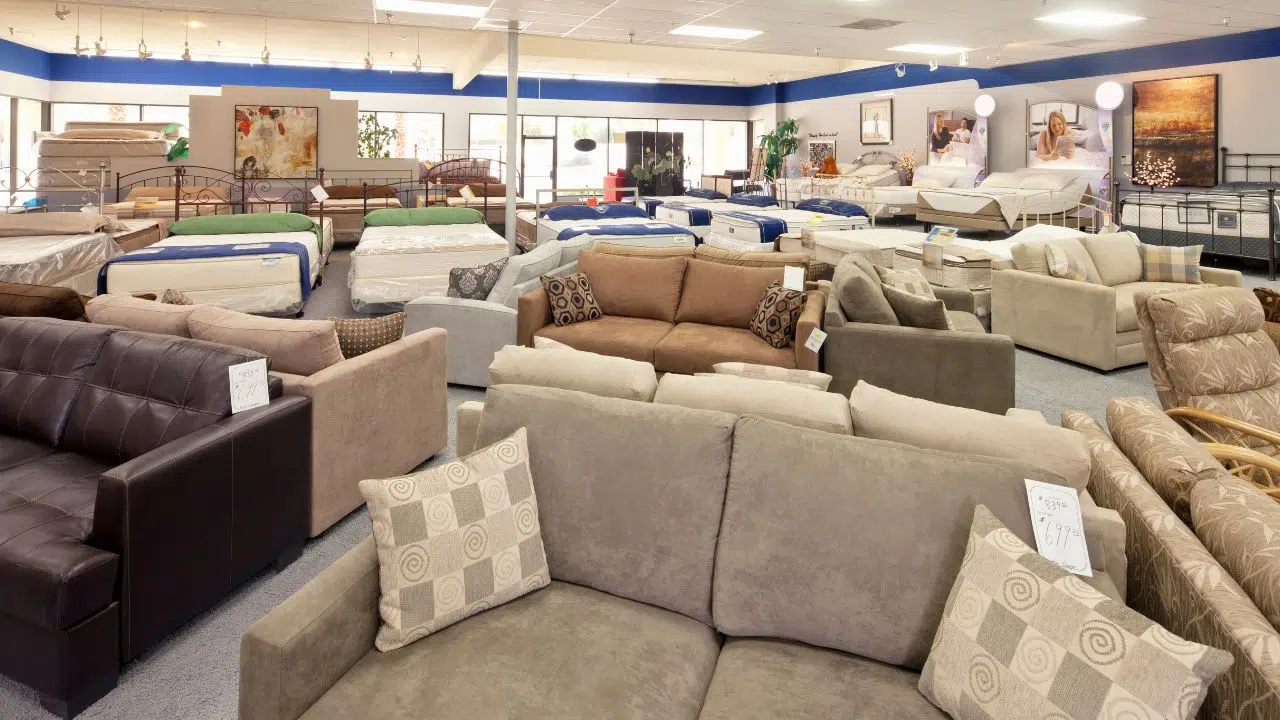 130 000 articles d'ameublement d'Habitat en vente chez Noz 130 000 articles d'ameublement d'Habitat en vente chez Noz