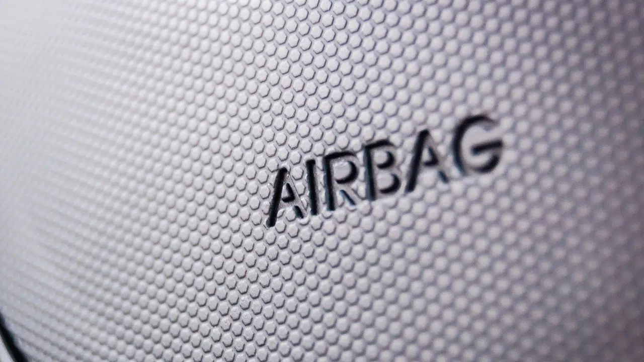 Citroën 600 000 véhicules rappelés pour des airbags défectueux et le votre Citroën 600 000 véhicules rappelés pour des airbags défectueux et le votre