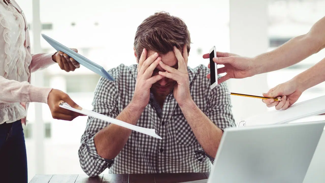 Etude Les Français décrivent leur quotidien au travail et leur relation avec leur patron Etude Les Français décrivent leur quotidien au travail et leur relation avec leur patron