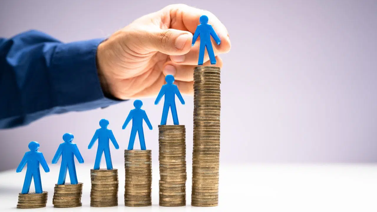 Les métiers à 5000 € en début de carrière une perspective attractive pour les jeunes diplômés Les métiers à 5000 € en début de carrière une perspective attractive pour les jeunes diplômés