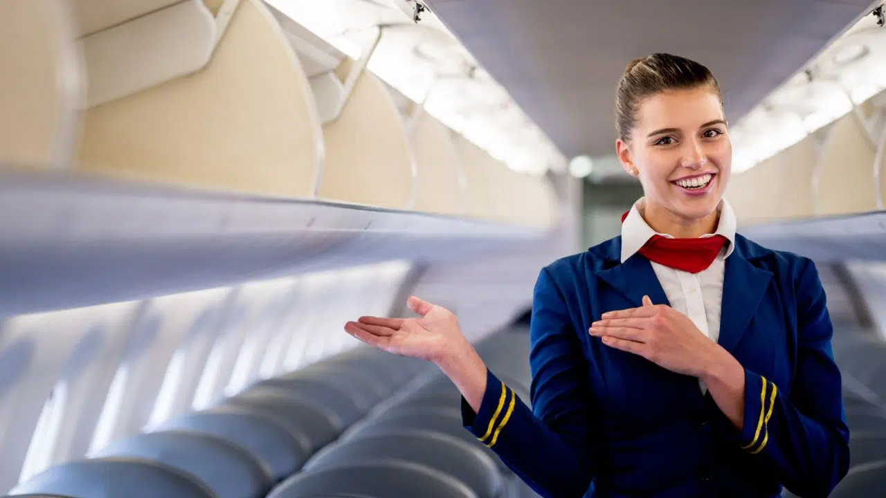 Non ce n'est pas uniquement par politesse que les hôtesses de l'air disent bonjour Non ce n'est pas uniquement par politesse que les hôtesses de l'air disent bonjour