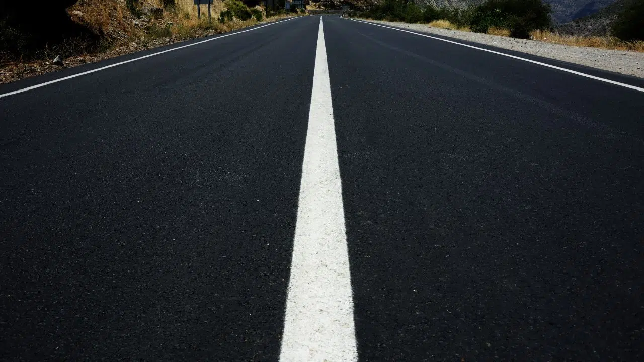 Quand a-t-on le droit de franchir une ligne blanche Quand a-t-on le droit de franchir une ligne blanche