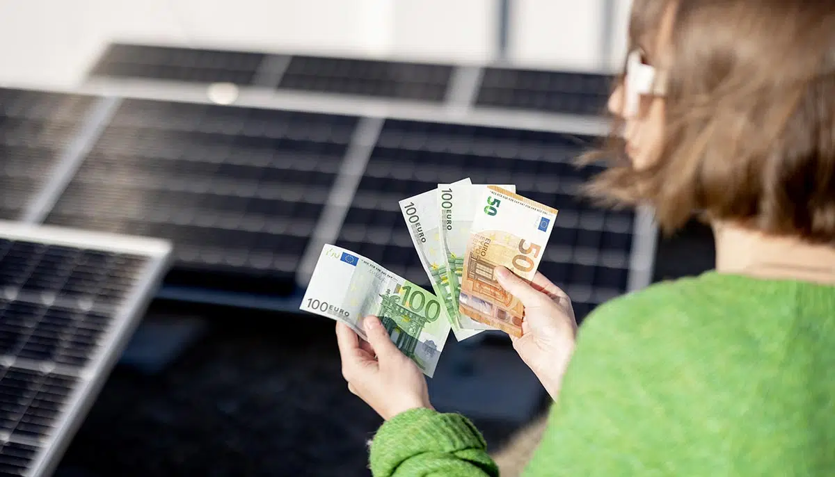 Panneau Solaire Gratuit : Mythe ou Réalité ? Panneau Solaire Gratuit : Mythe ou Réalité ?