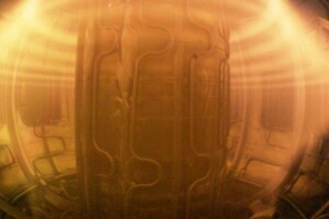 La chine révolutionne le monde l'énergie et fait un bond vers la fusion nucléaire avec le premier tokamak à supraconducteurs haute température du monde