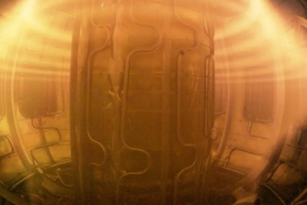 La chine révolutionne le monde l'énergie et fait un bond vers la fusion nucléaire avec le premier tokamak à supraconducteurs haute température du monde La chine révolutionne le monde l'énergie et fait un bond vers la fusion nucléaire avec le premier tokamak à supraconducteurs haute température du monde