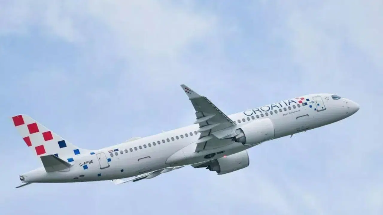 Airbus Croatia Airlines célèbre son 35e anniversaire avec l'acquisition d'un nouvel A220 Airbus Croatia Airlines célèbre son 35e anniversaire avec l'acquisition d'un nouvel A220