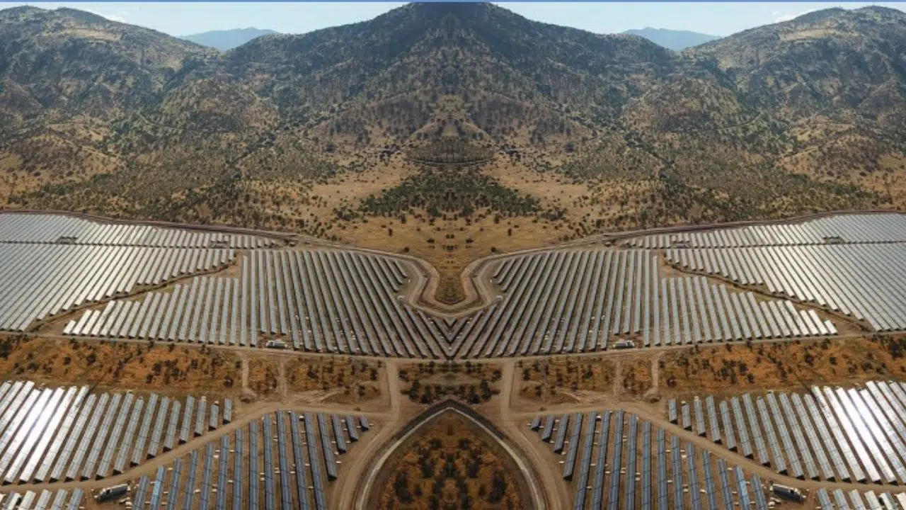 EDF inaugure la plus grande centrale solaire du Chili EDF inaugure la plus grande centrale solaire du Chili