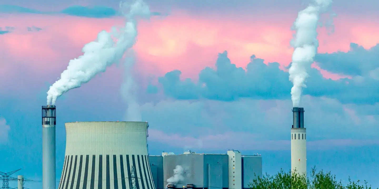 L’énergie est une ressource indispensable, mais très émettrice de CO2. Comment se situe la France et le reste du Monde L’énergie est une ressource indispensable, mais très émettrice de CO2. Comment se situe la France et le reste du Monde