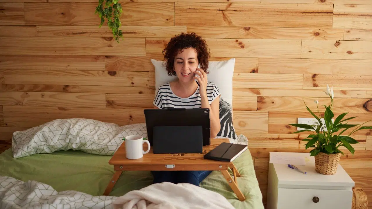 L'art de configurer son espace de travail impacte l'efficacité du télétravail et c'est la science qui le dit L'art de configurer son espace de travail impacte l'efficacité du télétravail et c'est la science qui le dit