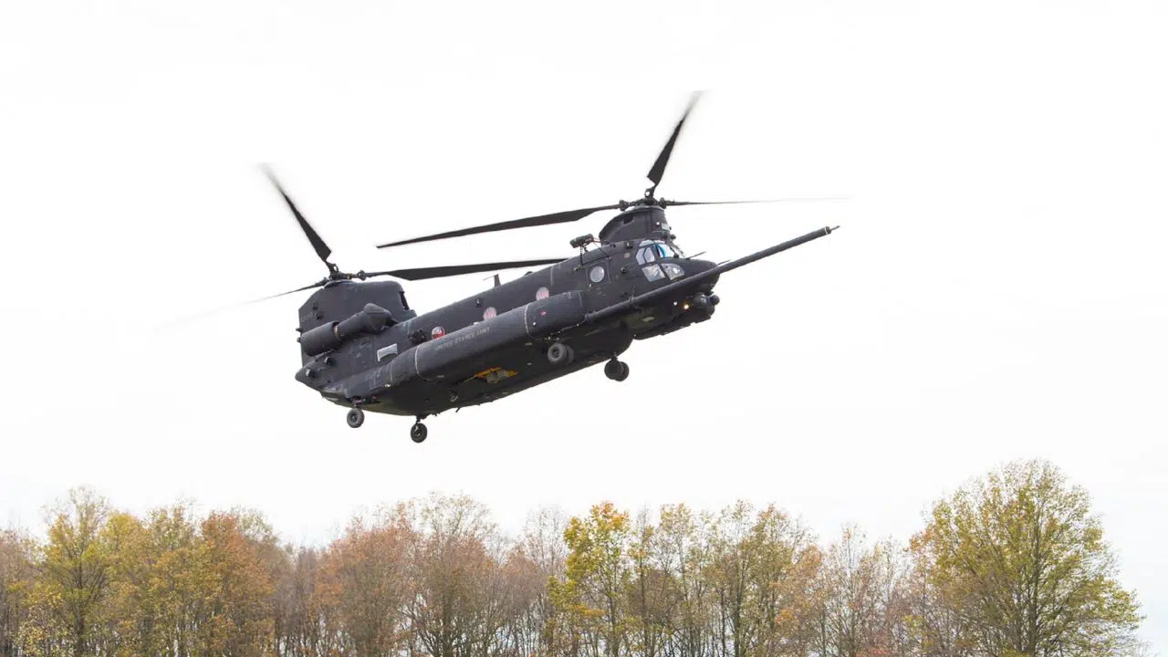 Les opérations spéciales de l'armée américaine commandent deux nouveaux hélicoptères Chinook MH-47G Block II à Boeing Les opérations spéciales de l'armée américaine commandent deux nouveaux hélicoptères Chinook MH-47G Block II à Boeing