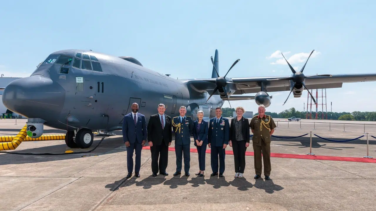 Livraison du premier C-130J Super Hercules à la Nouvelle-Zélande une nouvelle ère pour la capacité de transport tactique Livraison du premier C-130J Super Hercules à la Nouvelle-Zélande une nouvelle ère pour la capacité de transport tactique