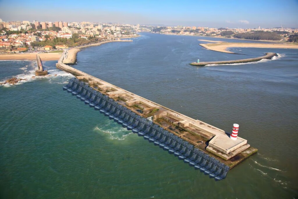 La première station d'énergie houlomotrice EWP de l'ordre du mégawatt doit être construite dans la ville de Porto, dans le nord du Portugal.