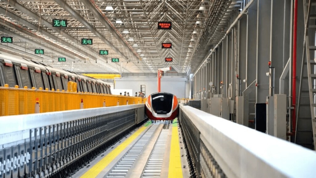 Photo du premier système chinois de lévitation électrique supraconductrice à haute température.