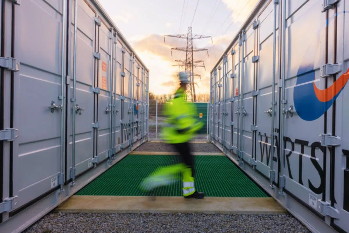 La Finlande a eu l'idée du siècle qui pourrait changer l'avenir des énergies renouvelables à jamais avec ce simple conteneur La Finlande a eu l'idée du siècle qui pourrait changer l'avenir des énergies renouvelables à jamais avec ce simple conteneur