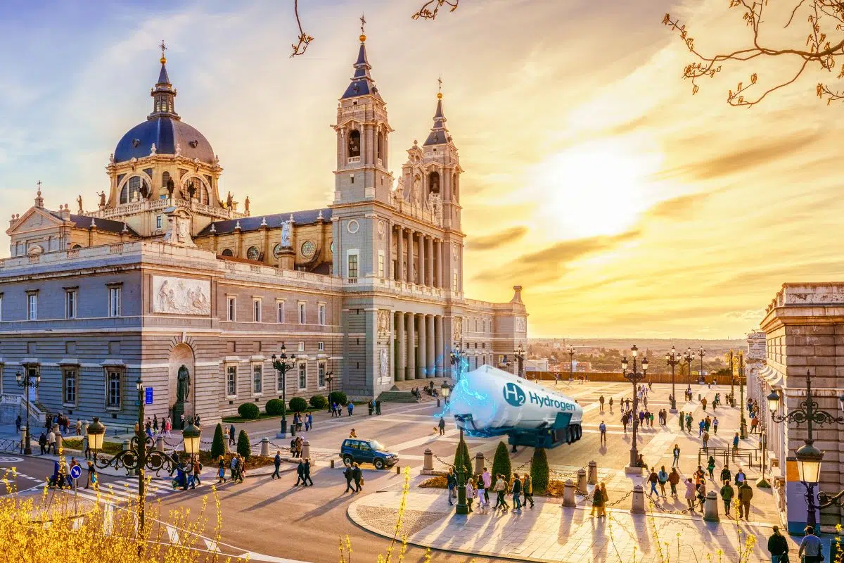 Ce pays méditerranéen vise ni plus ni moins que l'hégémonie européenne sur l'hydrogène vert et se donne les moyens de ses ambitions Ce pays méditerranéen vise ni plus ni moins que l'hégémonie européenne sur l'hydrogène vert et se donne les moyens de ses ambitions