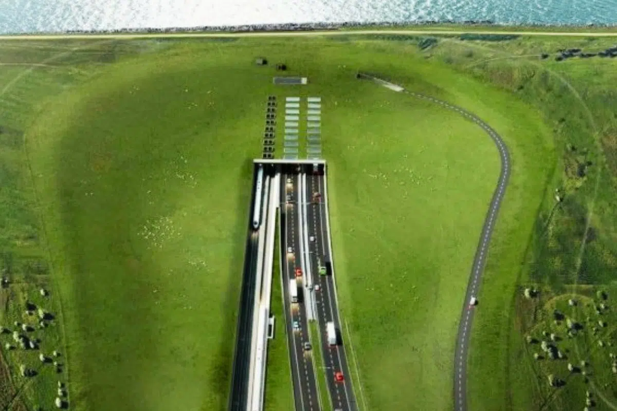Ce projet titanesque va remettre l'Europe au centre du monde de la construction avec le plus grand tunnel immergé de l'histoire entre ces 2 pays