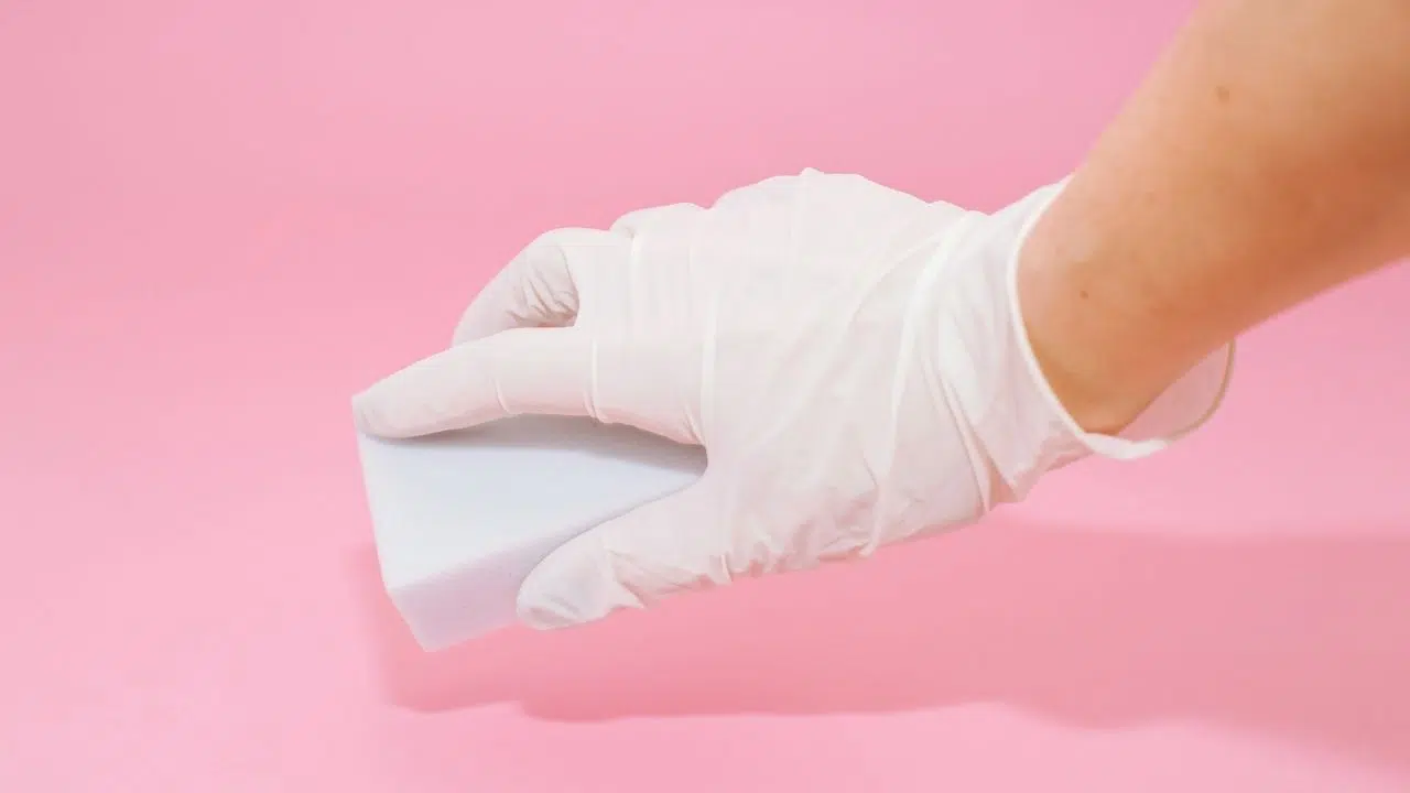 Les éponges magiques seraient toxiques pour la santé selon une étude récente Les éponges magiques seraient toxiques pour la santé selon une étude récente