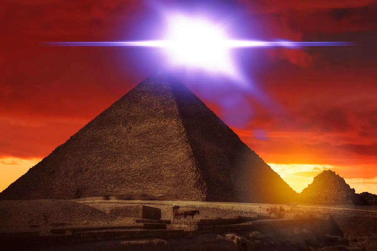 La Chine impressionne l'Occident avec la découverte au-dessus de pyramides et à 9500 km de distance de bulles de plasma