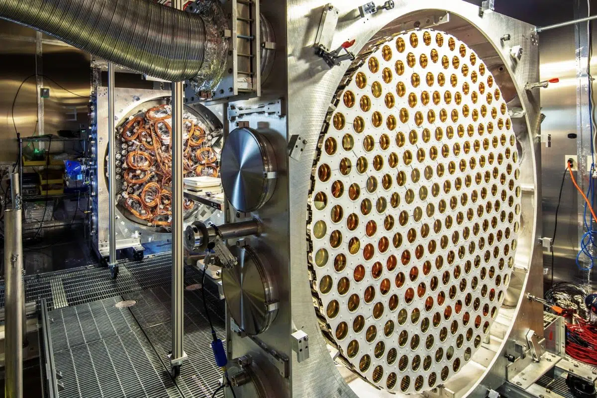 Le Royaume-Uni se donne les moyens de percer le plus grand mystère de l'Univers avec un record qui impressionne le monde scientifique Le Royaume-Uni se donne les moyens de percer le plus grand mystère de l'Univers avec un record qui impressionne le monde scientifique