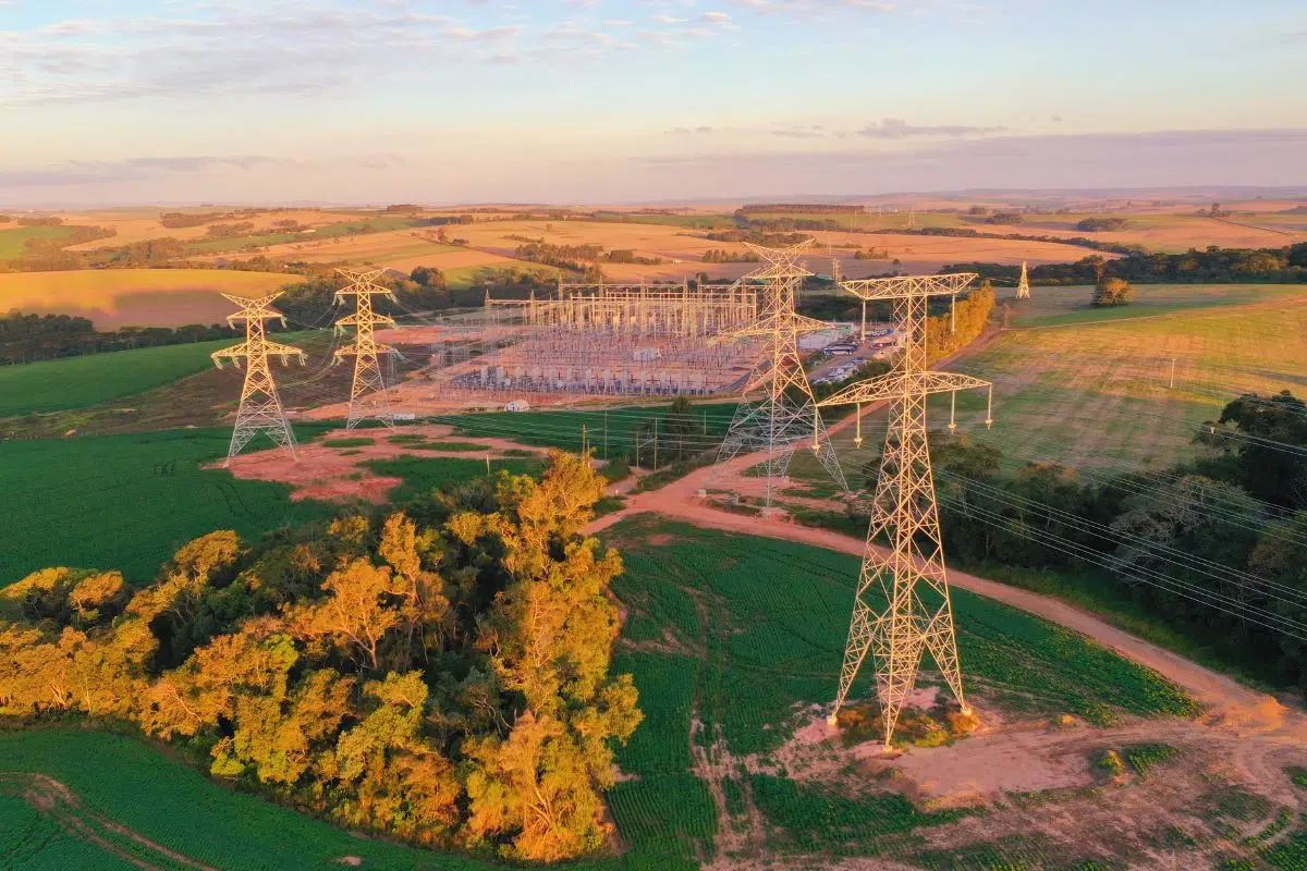 Un contrat long de 1000 km pour ce mastodonte français de l'énergie qui confirme son accélération dans le plus gros pays d'Amérique Latine Un contrat long de 1000 km pour ce mastodonte français de l'énergie qui confirme son accélération dans le plus gros pays d'Amérique Latine