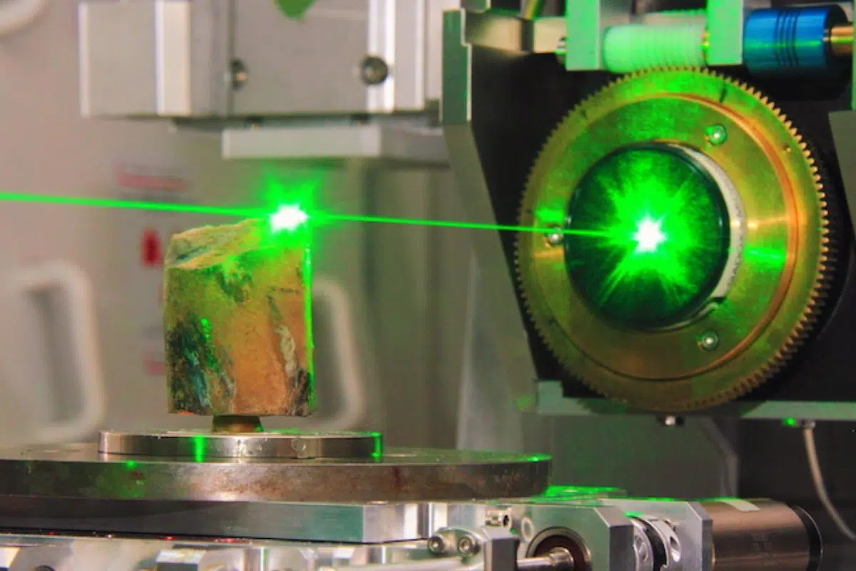 Grenoble a été le témoin d'un jalon historique pour la maitrise de la fusion nucléaire grâce au plus grand synchrotron du monde Grenoble a été le témoin d'un jalon historique pour la maitrise de la fusion nucléaire grâce au plus grand synchrotron du monde