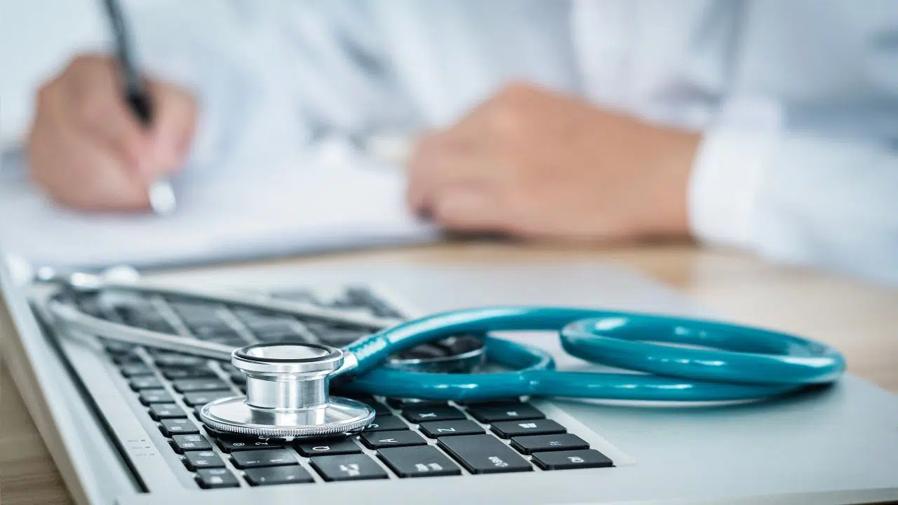 Numérisation de la santé Défis et perspectives Numérisation de la santé Défis et perspectives